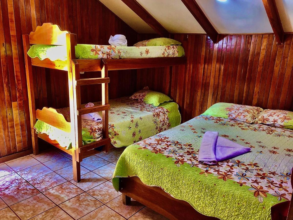 Cabinas Monteverde Paraiso Bagian luar foto