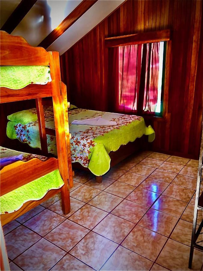 Cabinas Monteverde Paraiso Bagian luar foto