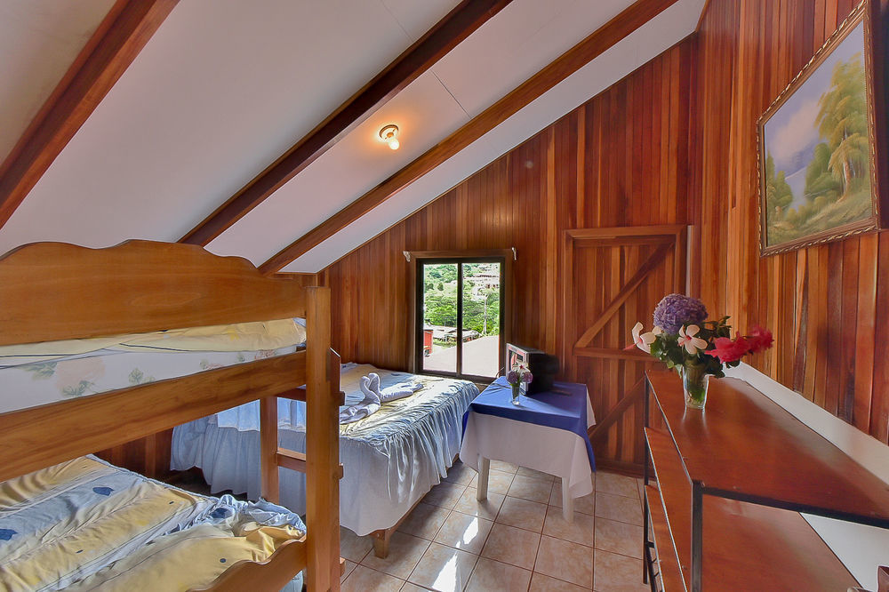 Cabinas Monteverde Paraiso Bagian luar foto